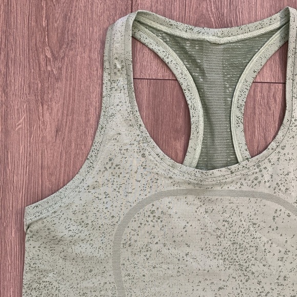 Lululemon | Swiftly Tech Racerback Tank Top | Race Length | Light Green-Size 10 - Picture 2 of 7